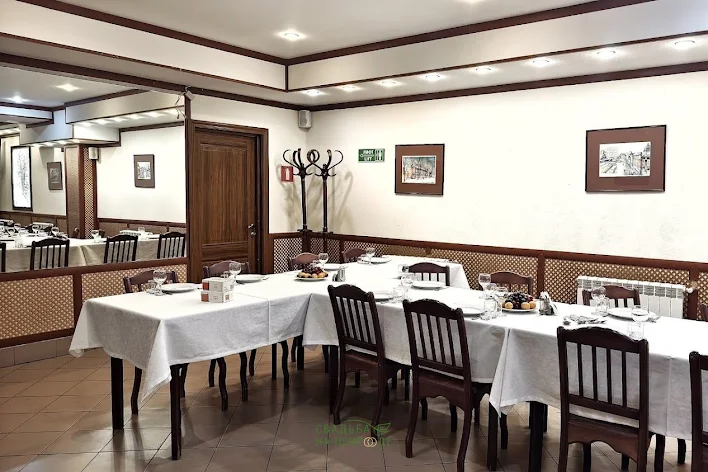 Фото №3 зала Ресторан