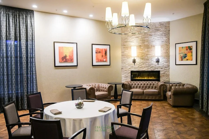 Фото №2 зала Fireplace room