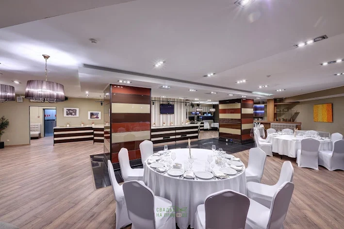 Фото №3 зала Зал «Премьер» 