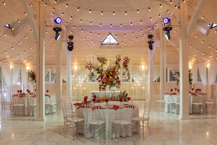 Фото №2 зала Шатер «Сосновый» 