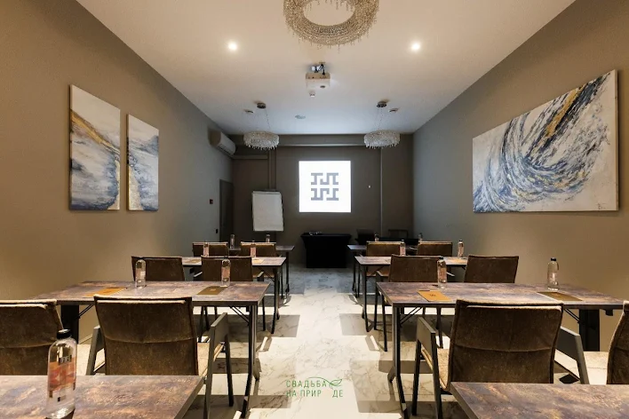 Фото №2 зала Конференц-зал   «Suzor» 
