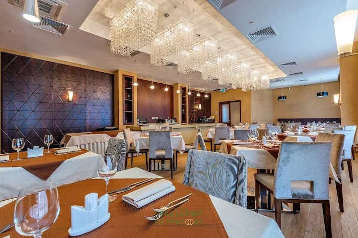 Фото №3 зала Ресторан