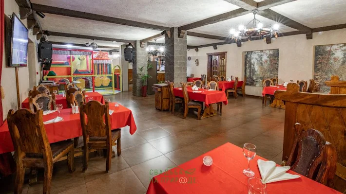 Фото №2 зала Зал «Красный» 