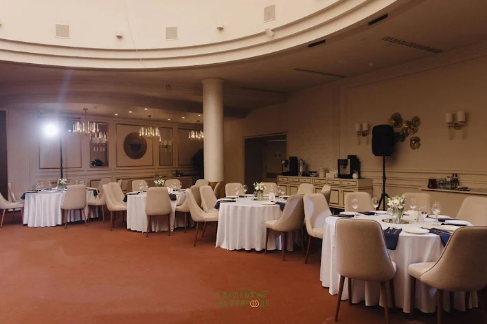 Фото №2 зала Ресторан «Ля Ронд» 