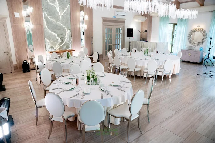 Фото №1 зала Банкетный зал «Сказка» 