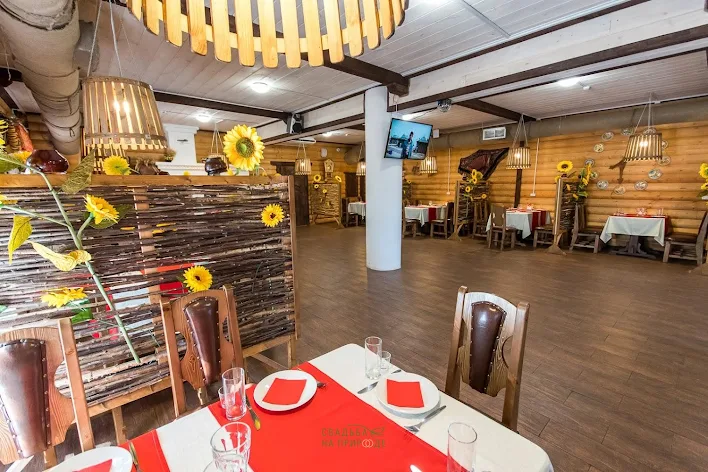 Фото №2 зала Зал «С деревенском колоритом» 