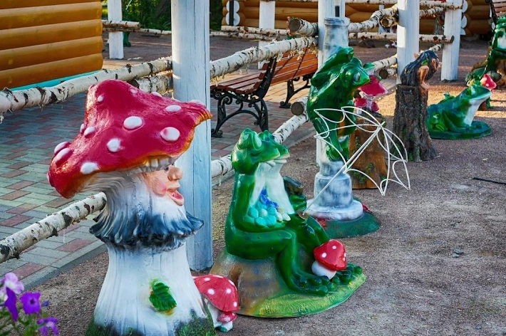 Ресторанные домики «Подворье бабы Яги» в Шуваловка (Санкт-Петербург ...