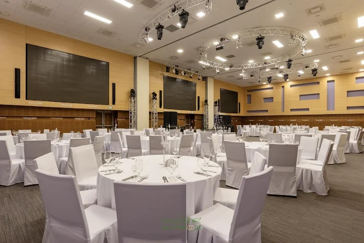 Фото №4 зала Основной зал