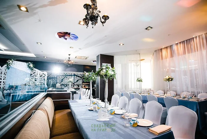 Фото №4 зала Ресторан four