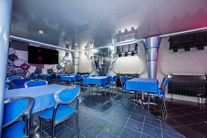 Фото №2 зала Караоке-бар