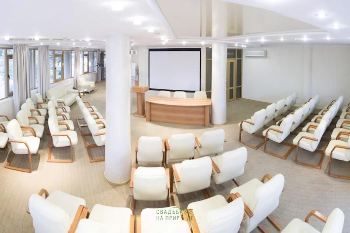 Фото №1 зала Конференц-зал «Жемчужина» 