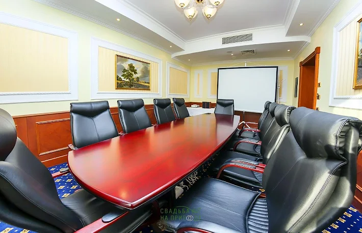 Фото №1 зала Переговорная