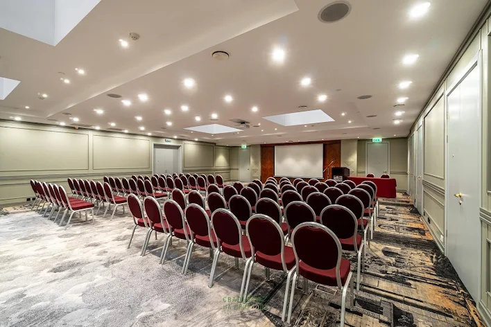 Фото №1 зала Зал «Ренессанс» 