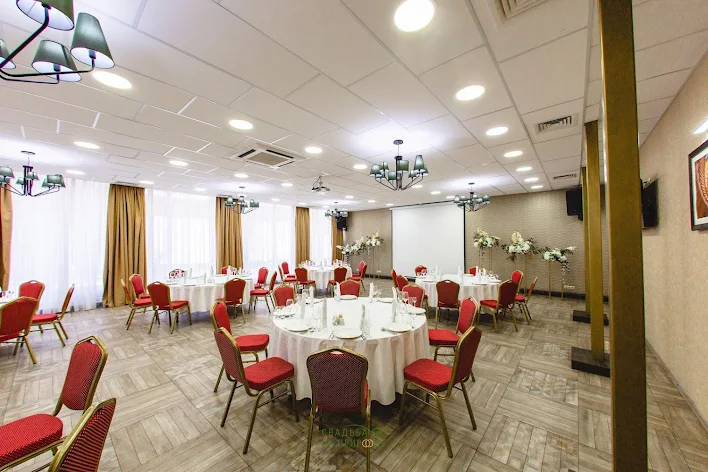 Фото №1 зала Мегаполис