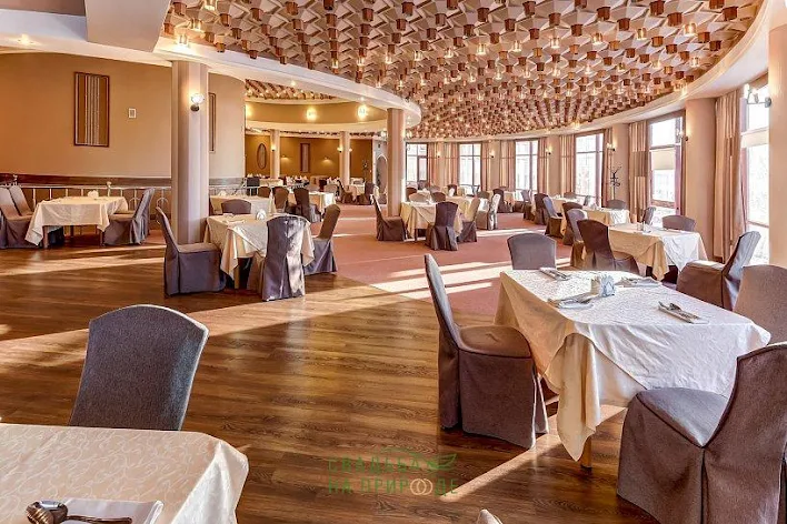 Фото №4 зала Зал ресторана