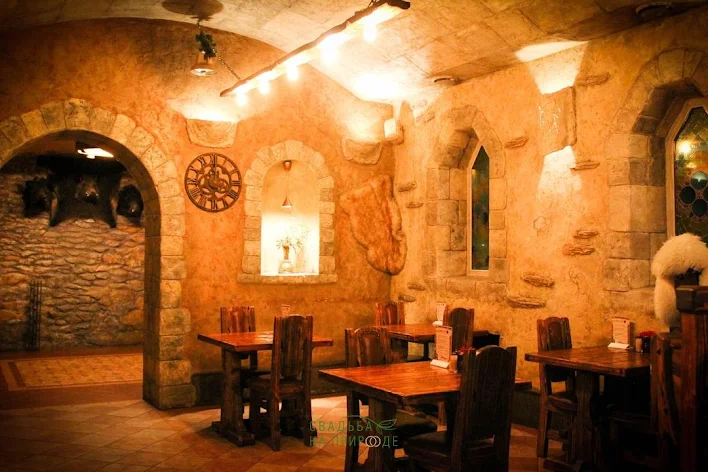 Фото №3 зала Зал ресторана «Камелот» 