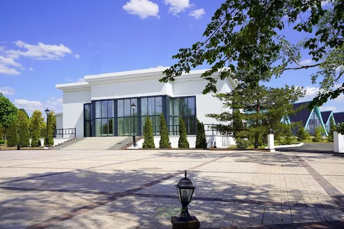 Фото №1 зала Велетный причал