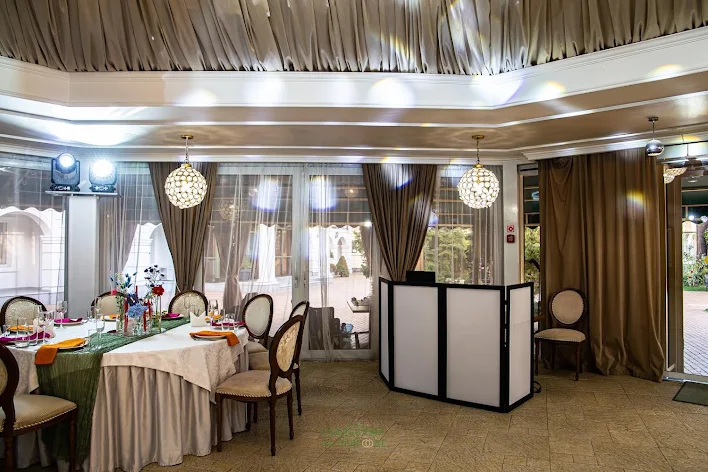 Фото №2 зала Ресторан «Жардин» 