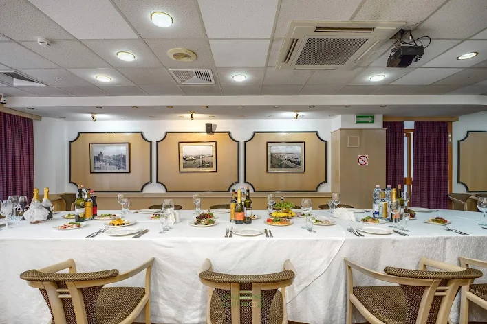 Фото №2 зала Зал boutique whisky bar