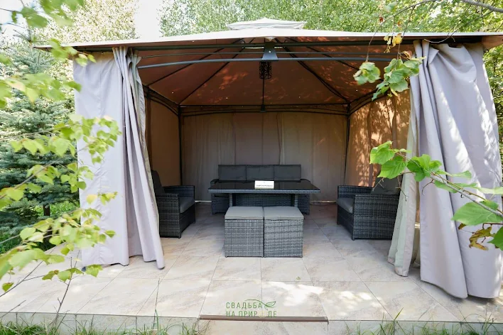 Фото №1 зала Уличная беседка