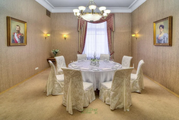 Фото №1 зала Зал «Романовский» 