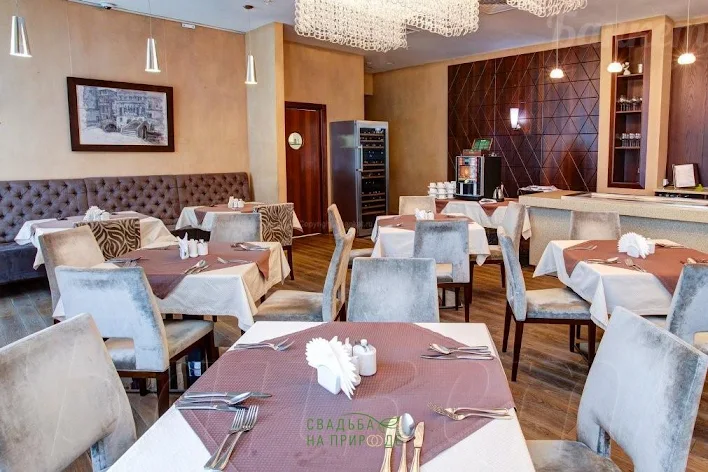 Фото №3 зала Ресторан