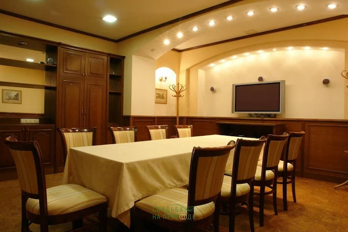 Фото №1 зала Банкетный зал боулинга