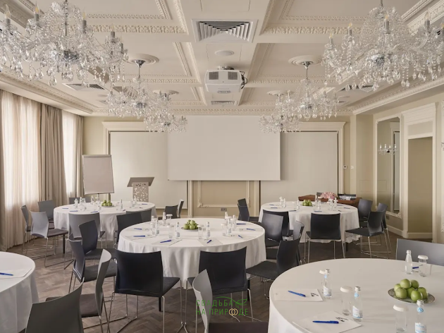 Фото №1 зала Зал «Серенада» 