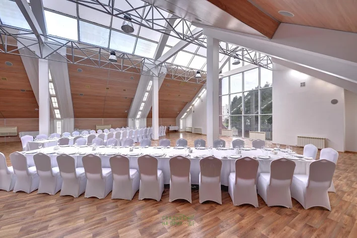 Фото №2 зала Зал «Парламент» 