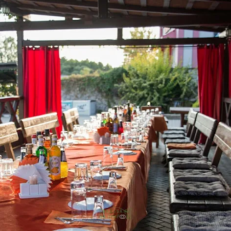 Фото №1 зала Центральная беседка