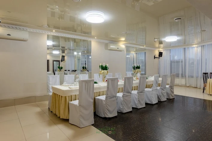 Фото №2 зала Большой банкетный домик