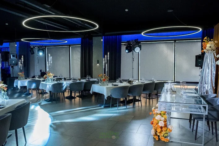 Фото №2 зала Ресторан