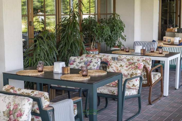 Фото №2 зала Веранда