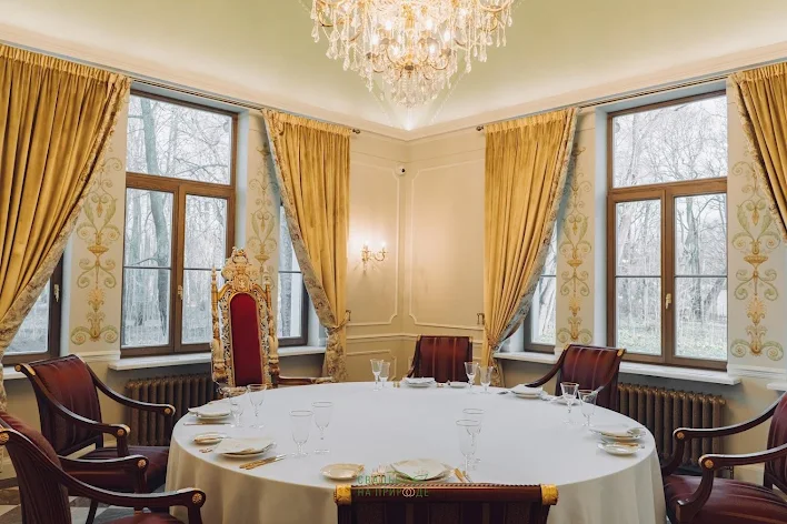 Фото №1 зала Зал «Тронный» 