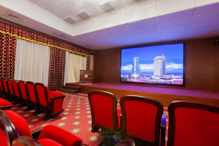 Фото №4 зала Конференц-зал «Магнат» 