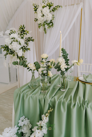 Фото №2 зала Шатёр white podium