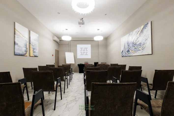 Фото №1 зала Конференц-зал   «Suzor» 