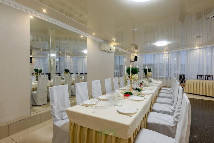 Фото №1 зала Большой банкетный домик