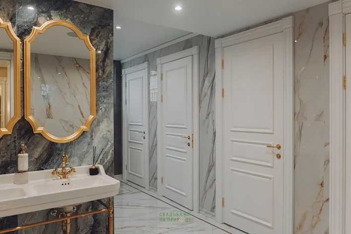 Фото №1 зала Зал «Тронный» 