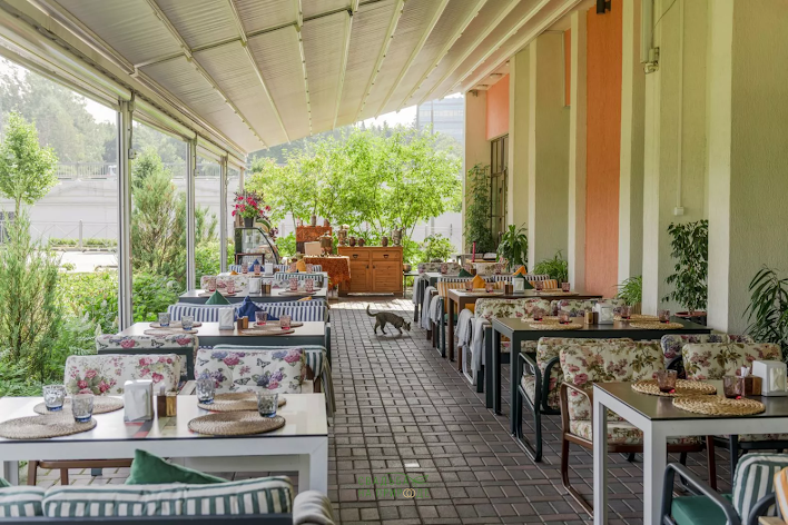 Фото №2 зала Веранда