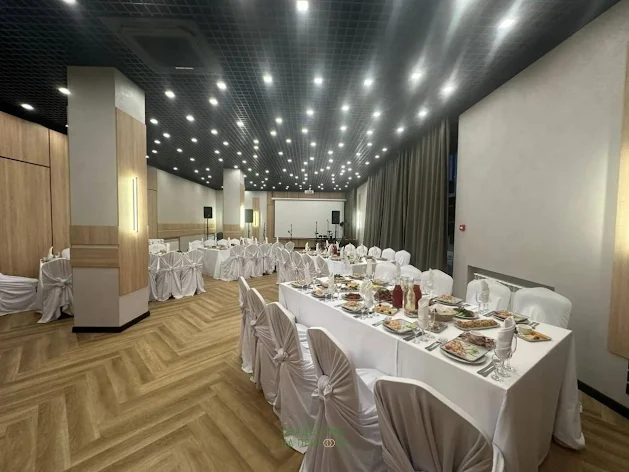 Фото №1 зала Зал «Премьер» 