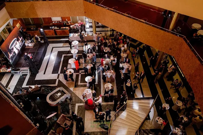 Фото №2 зала Лобби