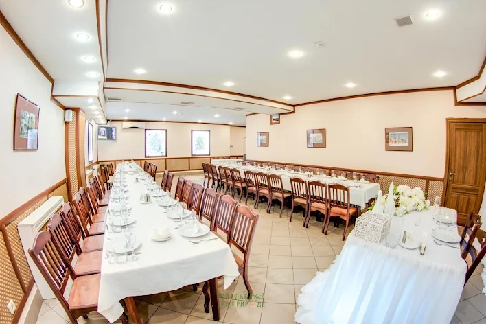 Фото №2 зала Ресторан