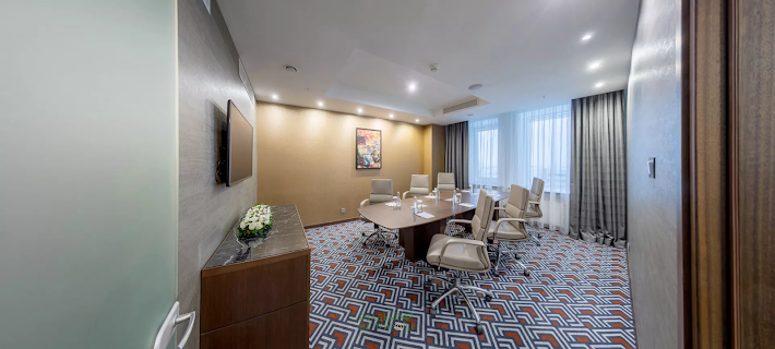 Фото №2 зала Конференц-зал «Клубная переговорная» 