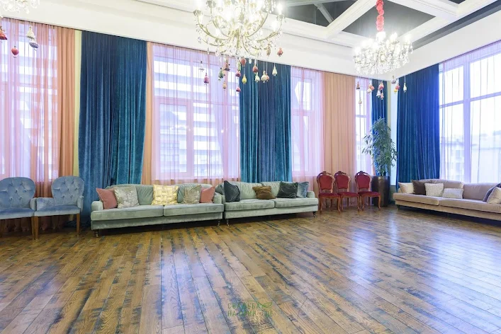 Фото №2 зала Adriana