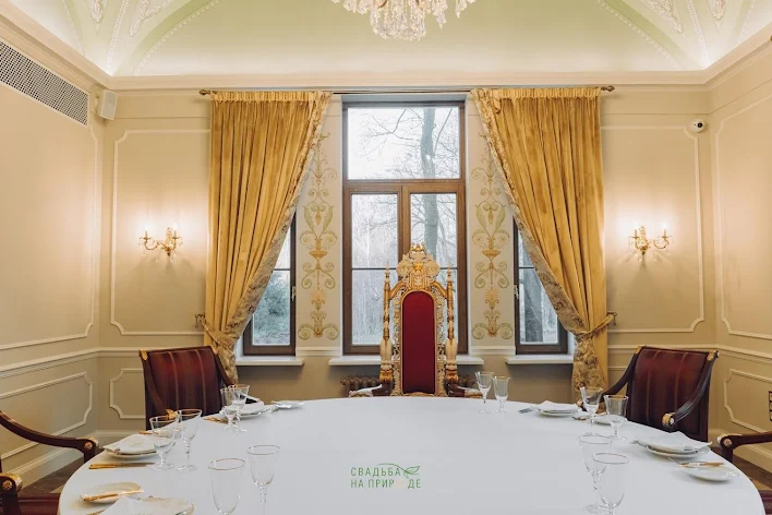 Фото №1 зала Зал «Тронный» 