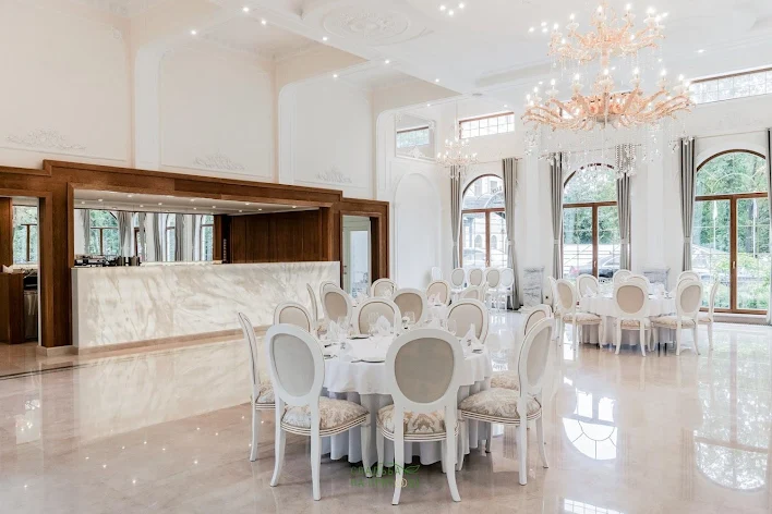 Фото №1 зала Ресторан «Romanoff's» 