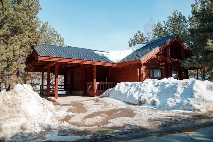 Фото №1 зала Альпийские дома «Центральный поселок» 