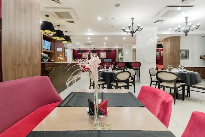 Фото №1 зала Ресторан «D’Аdjemoff» 