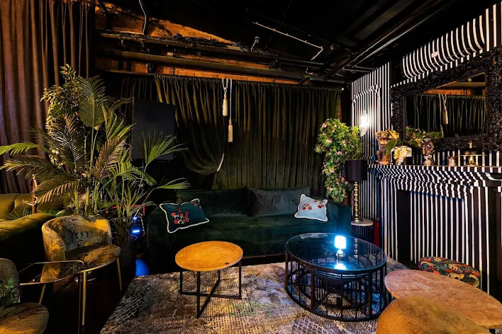 Фото №3 зала Monkey lounge & bar